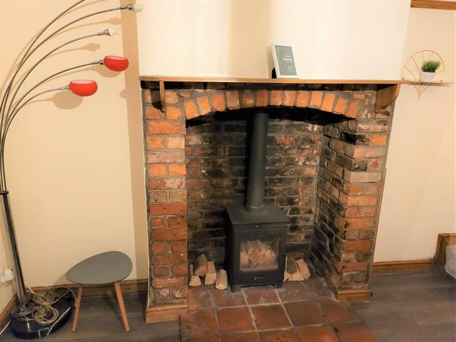 Nice 4-Bedroom Vacation Home With Indoor Fireplace Wellington  Exterior photo
