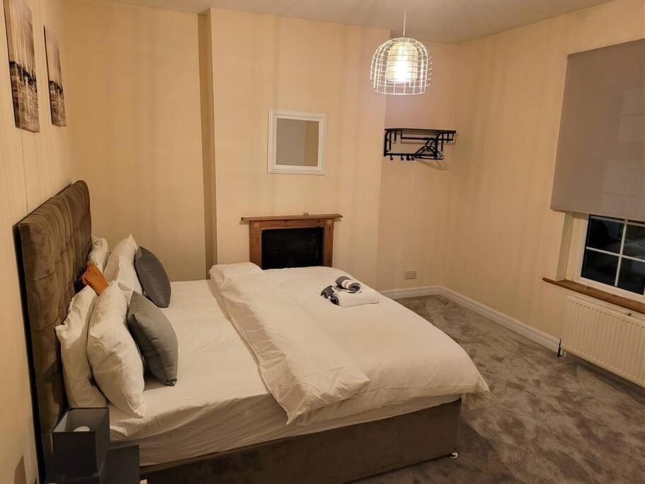 Nice 4-Bedroom Vacation Home With Indoor Fireplace Wellington  Exterior photo